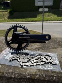 SRAM Force Wide DUB kliky 170 mm 40T + voskovaný T-Type řetěz – skvělý stav