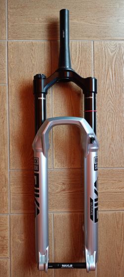 29" ROCK SHOX Pike Ultimate - 140mm, 15x110 (boost)