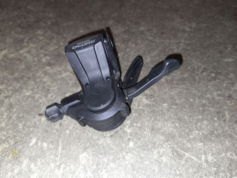 Leve razeni Shimano Deore SL-M591