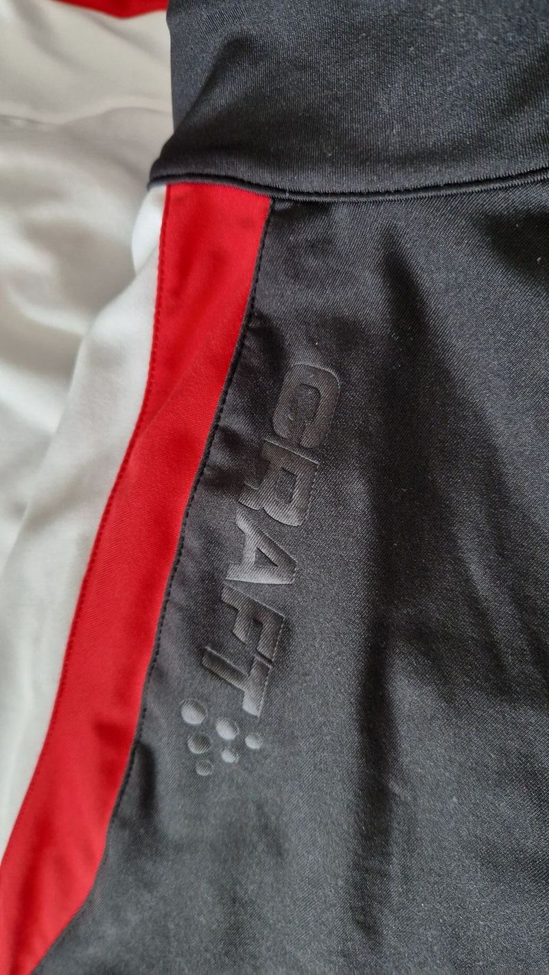 Craft XXL, dres, bonus k němu zdarma Kalas.