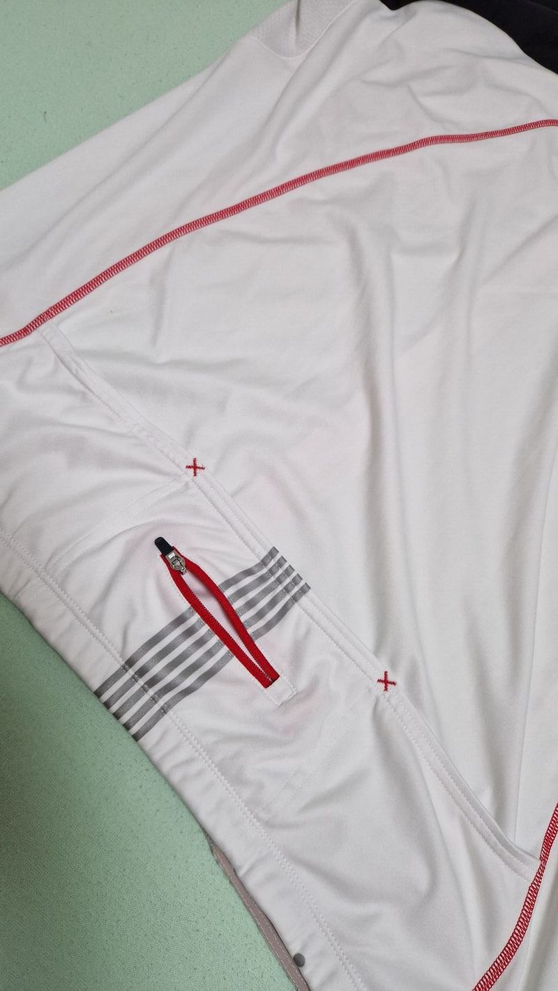 Craft XXL, dres, bonus k němu zdarma Kalas.