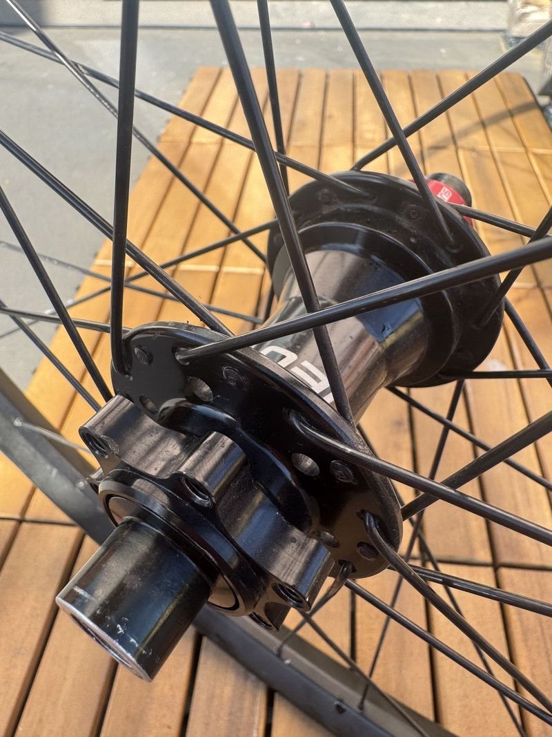 Zadní MTB Náboj Stans NEO 12x148