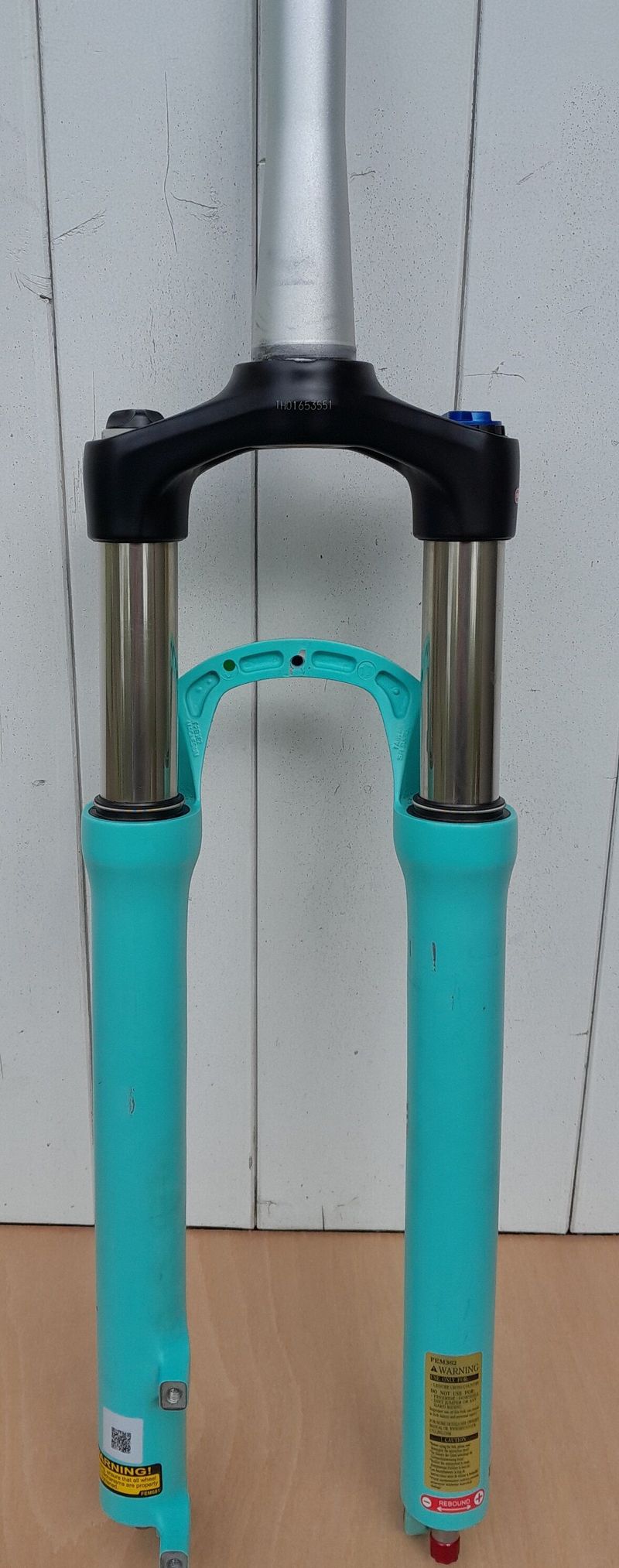 27,5" Vidlice SR Suntour XCR 32 AIR, Hliníkový Tapered sloupek 21,5 cm