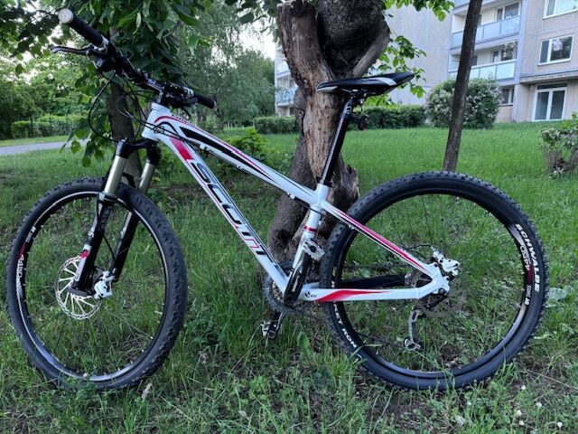 Scott scale 50, 26", rám XS