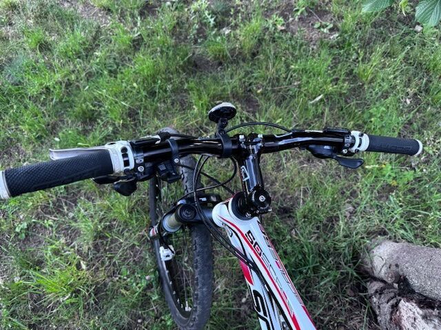 Scott scale 50, 26", rám XS