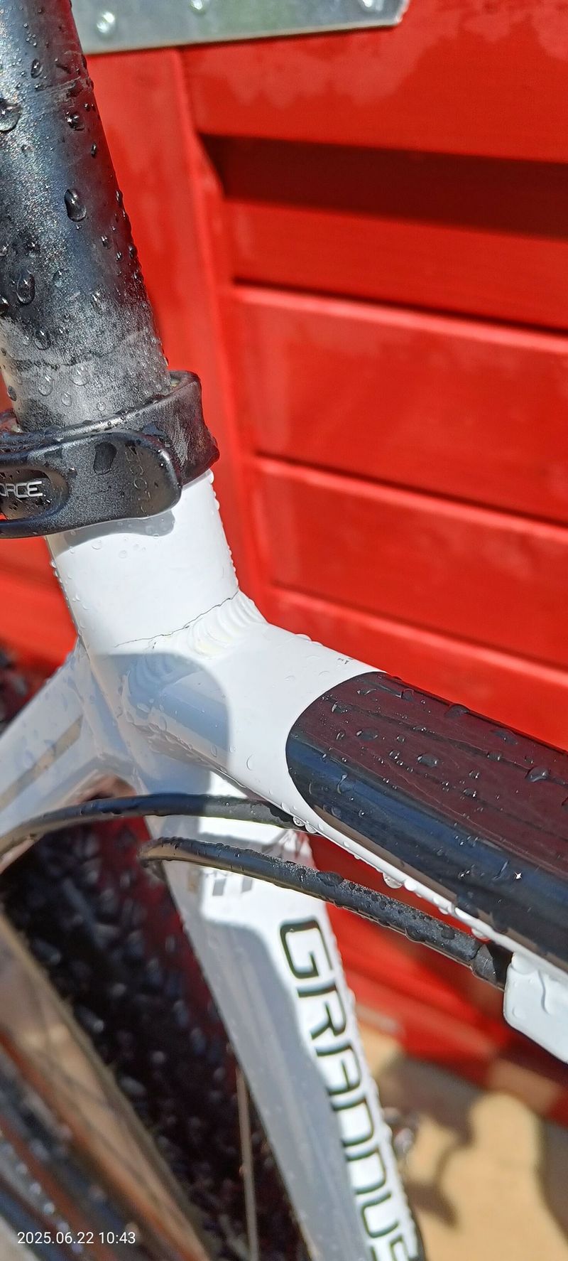 MTB, Prasklý rám