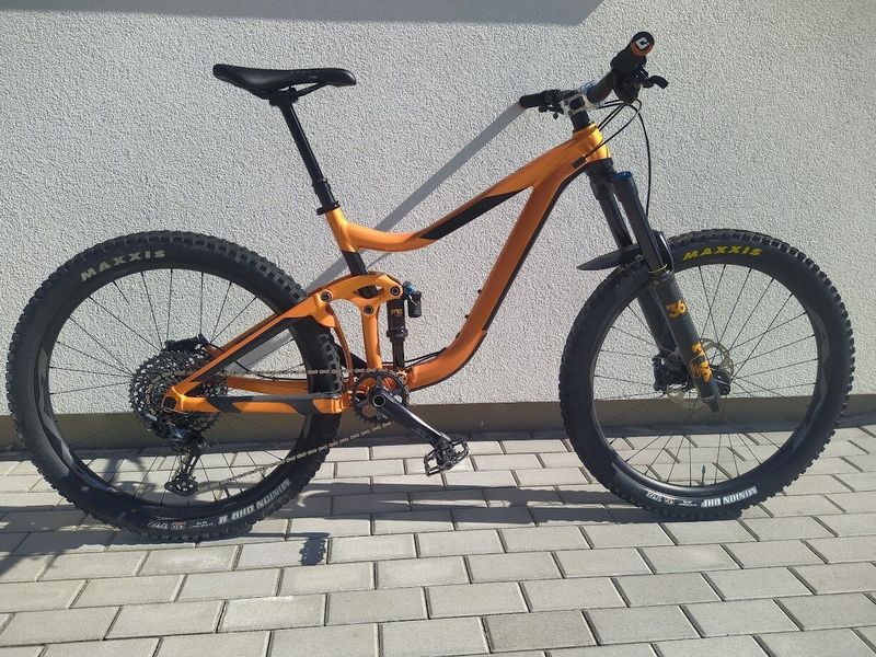 Kolo Giant Reign 1.5 GE vel. M, rok 2019, TOP STAV