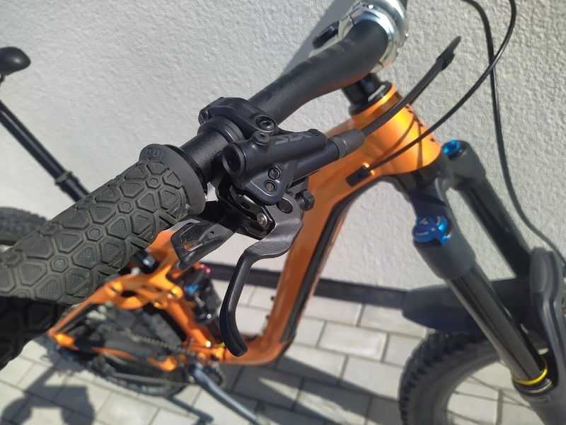 Kolo Giant Reign 1.5 GE vel. M, rok 2019, TOP STAV