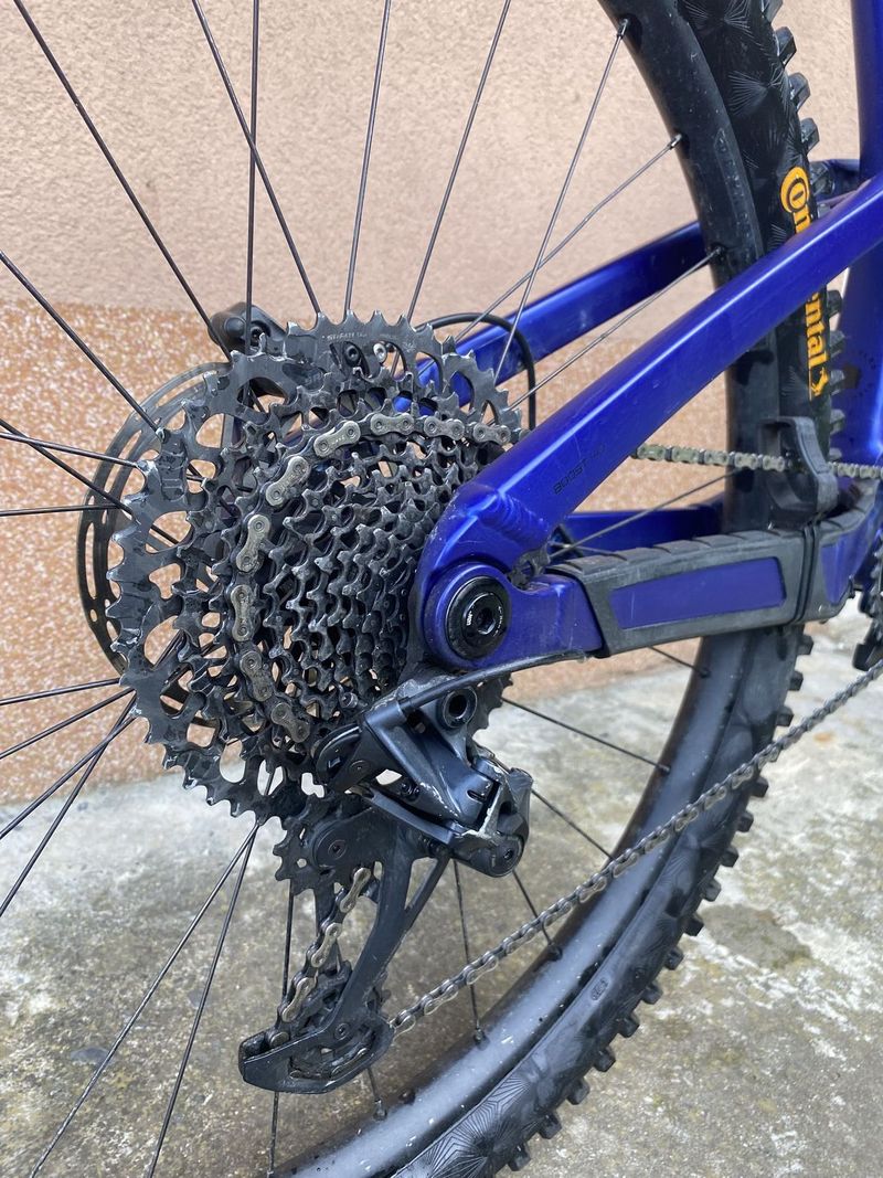 Trek slash 8 