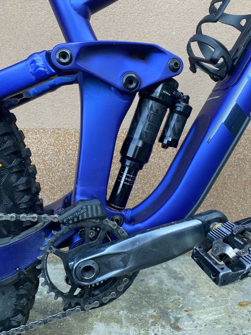Trek slash 8 