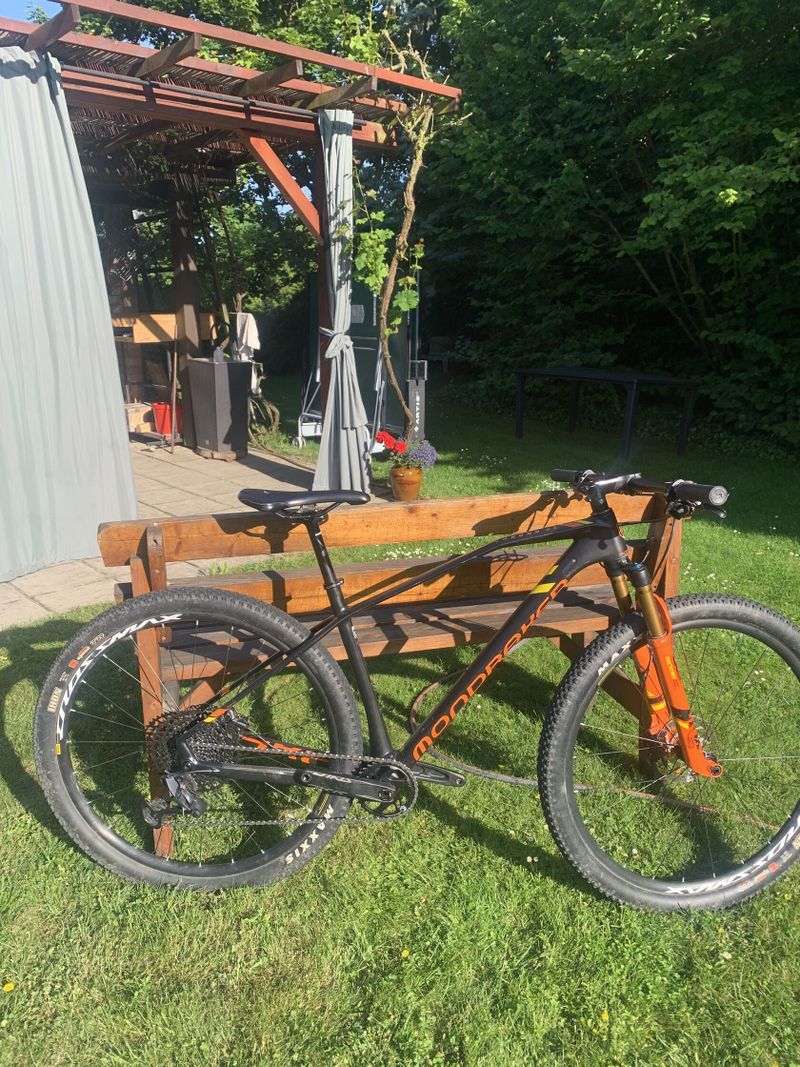 Mondraker Chrono Carbon SE 2019 