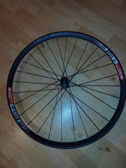 Zapletená kola 27,5" DT Swiss