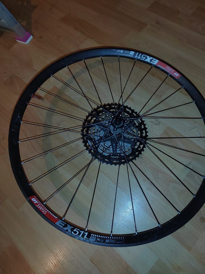 Zapletená kola 27,5" DT Swiss