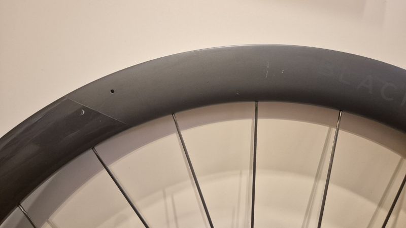 Bezdušové ráfky Black Inc Forty Five (45mm), keramická ložiska, vč. pásky a ventilků, ořech XDR 12s