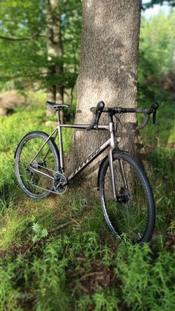 Skvělý commuter se světly na dynamo Stevens Supreme Pro, vel. 60cm
