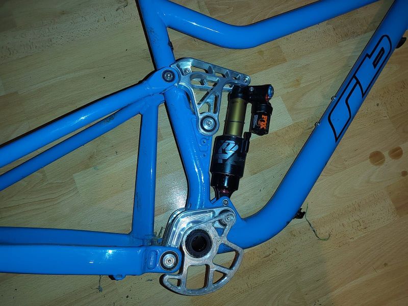 Rám RB Bandit 675, L, Fox X2 