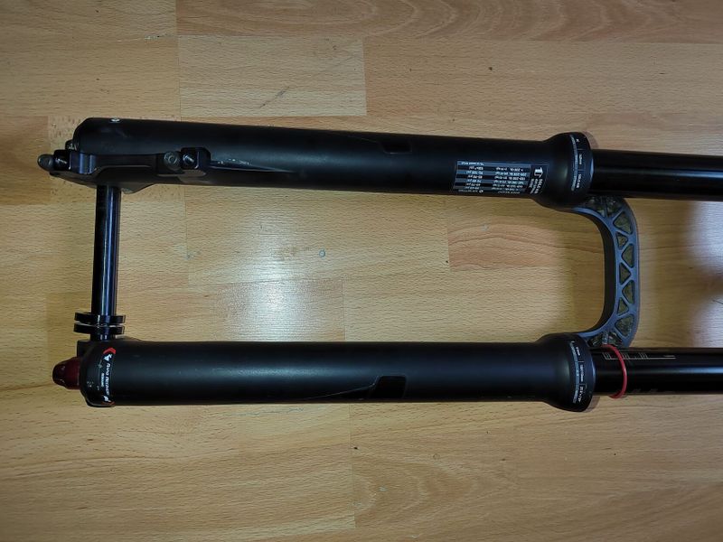 Rock Shox Yari 140mm