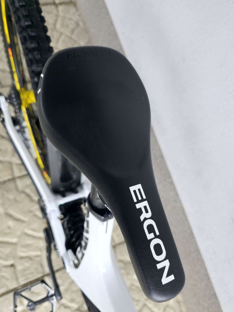 Downhill kolo Canyon Sender CF 9.0 Team Carbon 2018 27.5"
