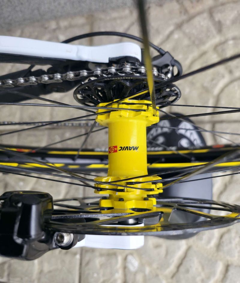 Downhill kolo Canyon Sender CF 9.0 Team Carbon 2018 27.5"