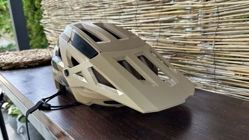 Mavic Deemax Pro MIPS přilba Sand (S)