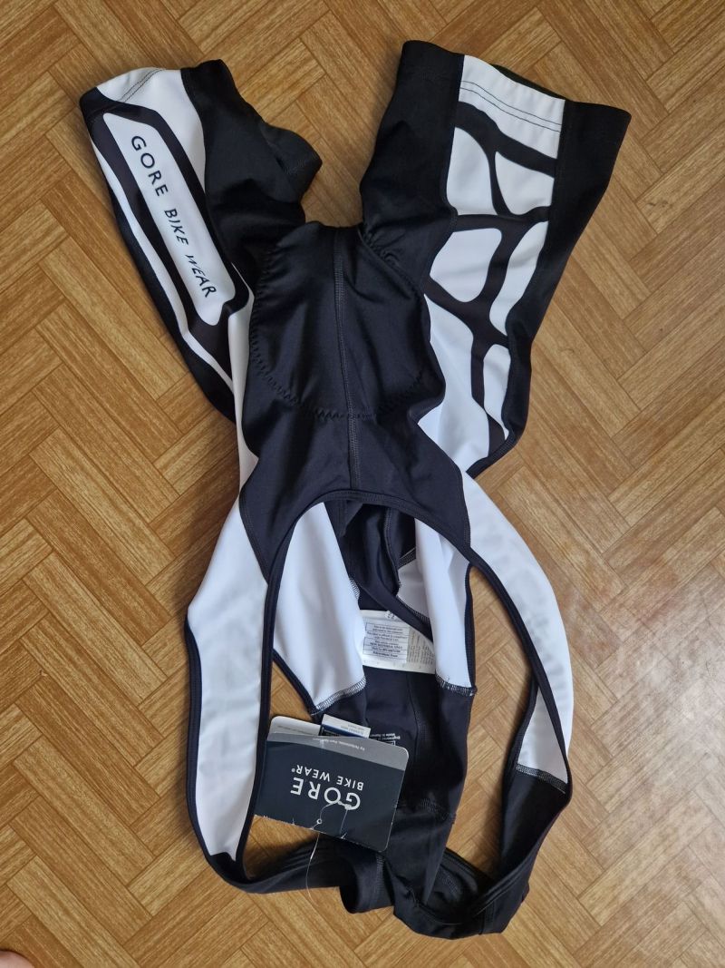 Nové kraťasy GORE 