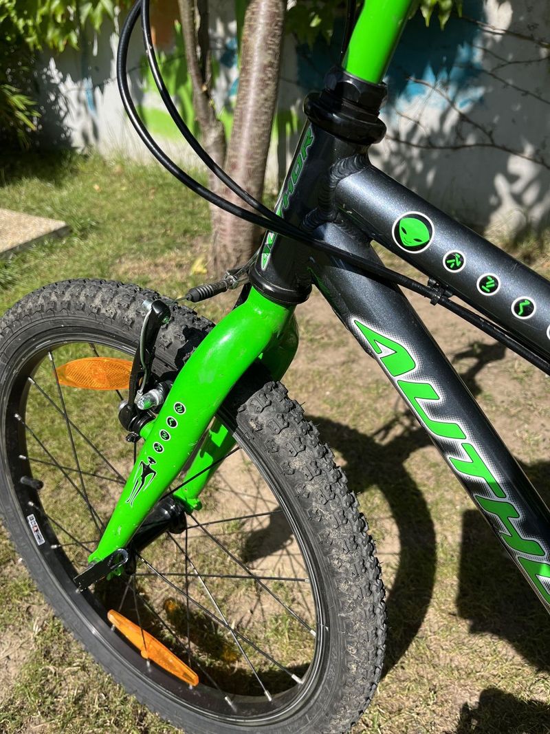 Athor Cosmic 20"