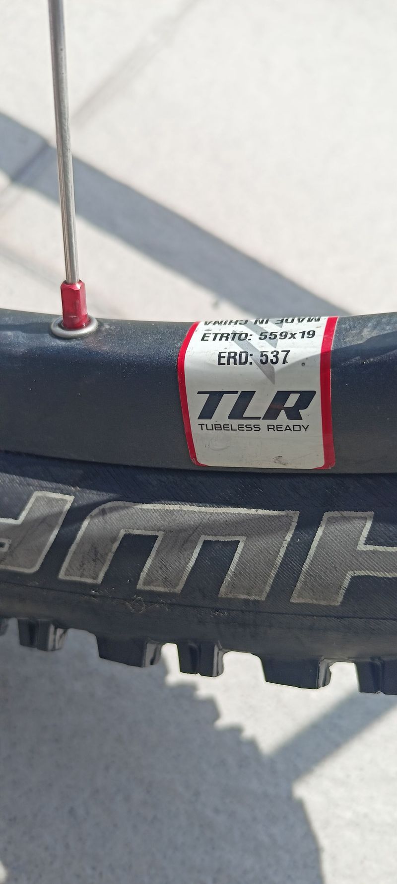 Zapletená kola Bontrager RXL 26'