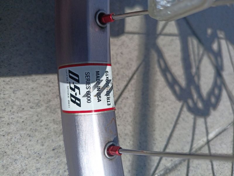 Zapletená kola Bontrager RXL 26'