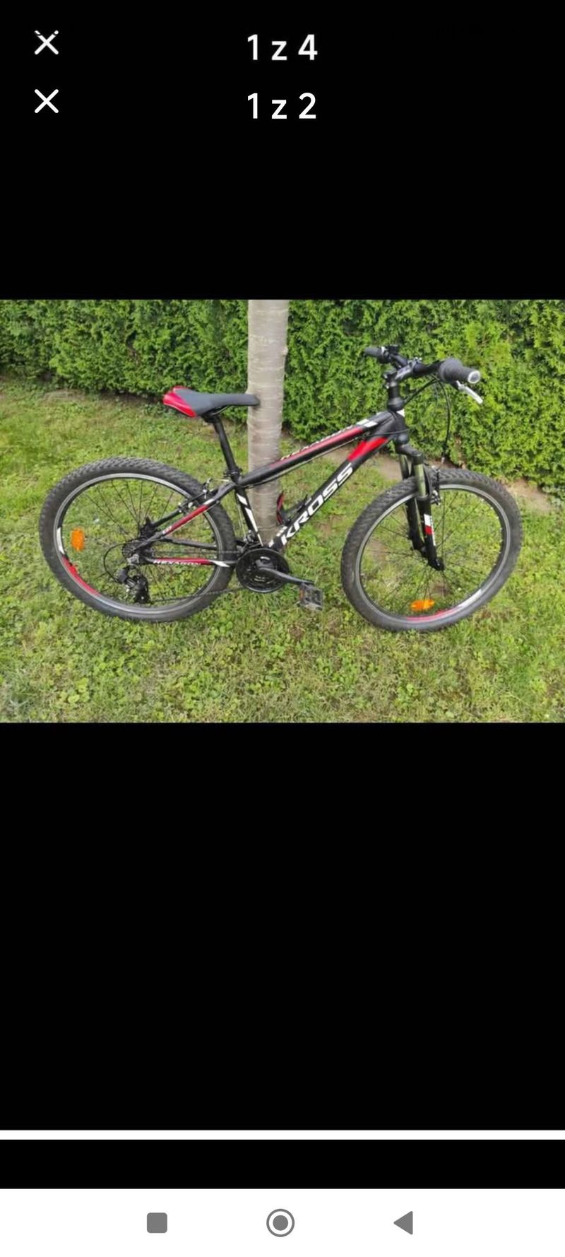 Kolo zn. Kross Hexagon PC 9 190 Kč, stojan na láhev 300 Kč.