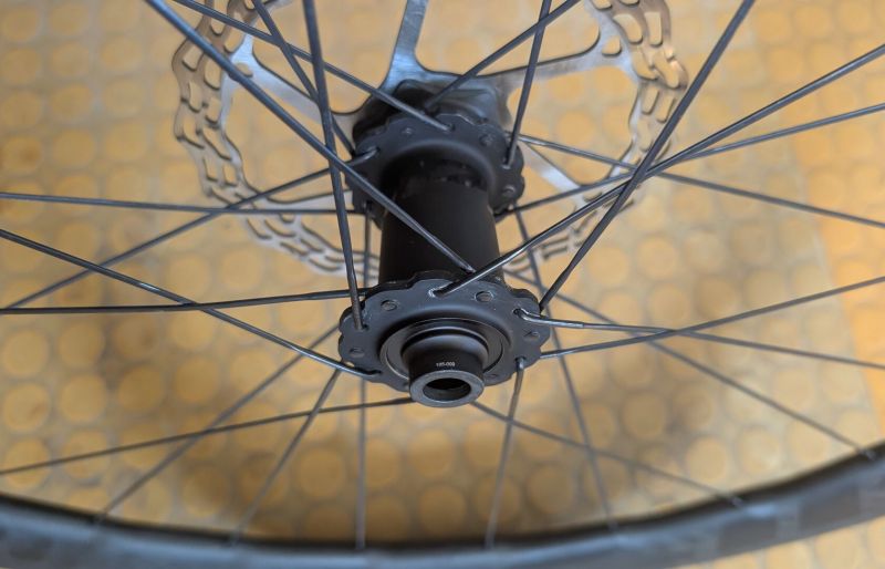 Zipp 353 NSW Tubeless Disc-brake 1255 g