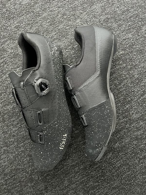 Fizik Tempo Overcurve R4 Black/Les Classiques