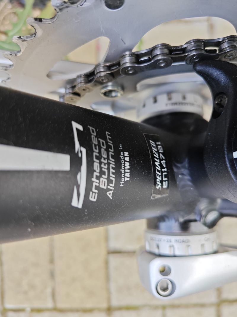 Silniční kolo Specialized Allez
