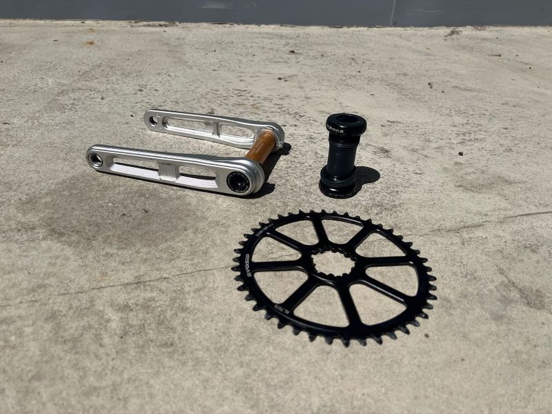 ZEROING kliky 175mm, 44T, středové složení