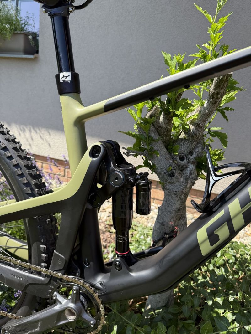 Horské kolo GHOST Riot Trail CF Pro Carbon 2025 29″