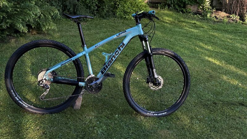 Kultovní "celeste" pro juniora