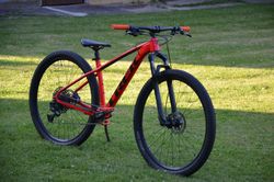  Trek XCALIBER 8