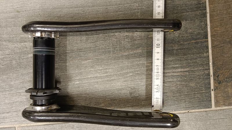 karbonové kliky FSA SL-K ligh a SRAM