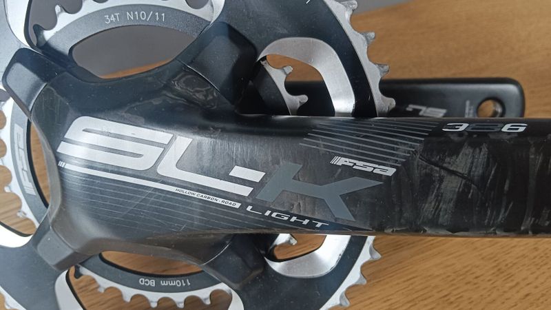 karbonové kliky FSA SL-K ligh a SRAM