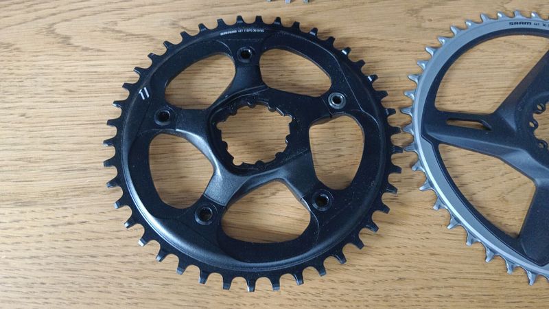 karbonové kliky FSA SL-K ligh a SRAM