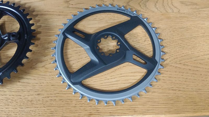 karbonové kliky FSA SL-K ligh a SRAM