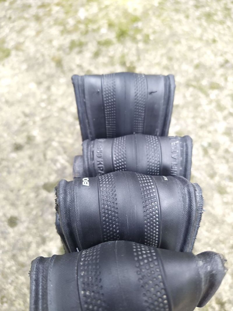 Pláště Bontrager R2 (25-622)