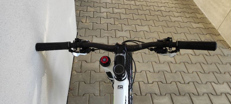 Cannondale F26
