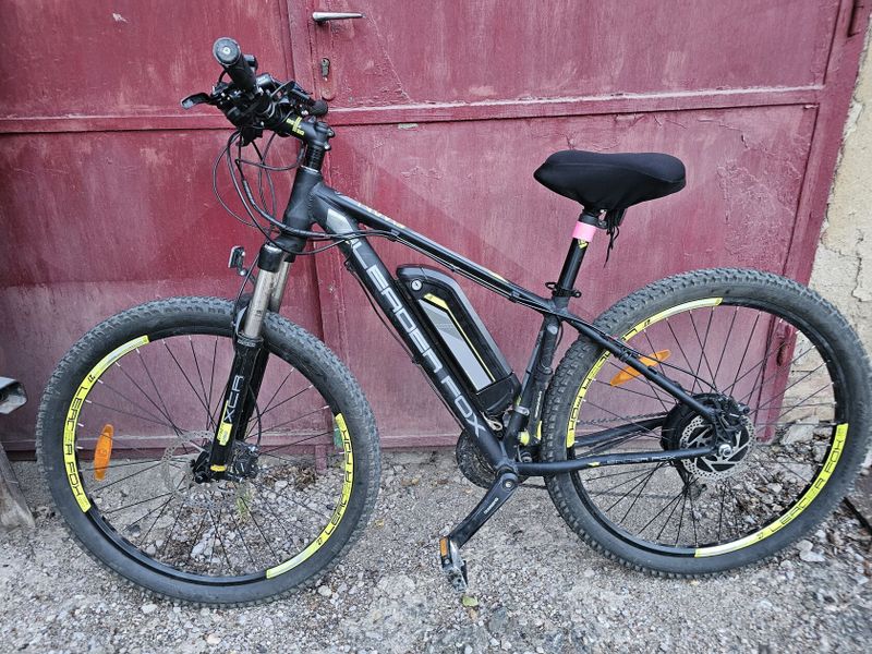 Elektrokolo LeaderFox 27.5" velikost S, velké LCD, 500 baterie