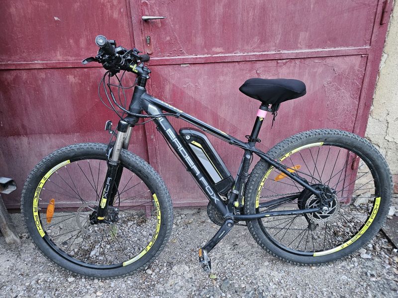 Elektrokolo LeaderFox 27.5" velikost S, velké LCD, 500 baterie