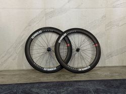 kola Schmolke Carbon TLO 45 na Tune nábojích 
