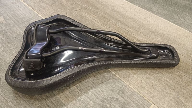 sedla cyklo SQlab FIZIK SPACIALIZED BONTRAGER PROLOGIO