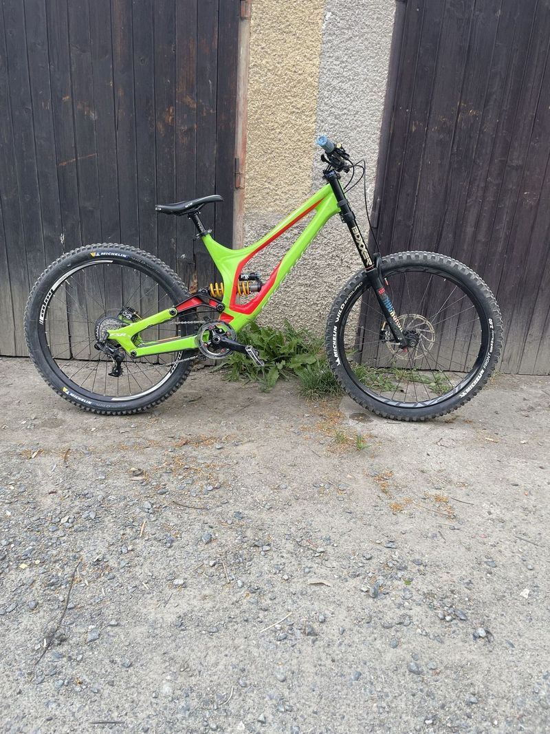 Specialized demo 8 