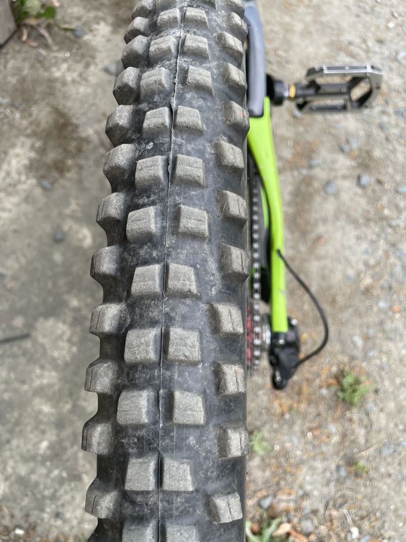 Specialized demo 8 
