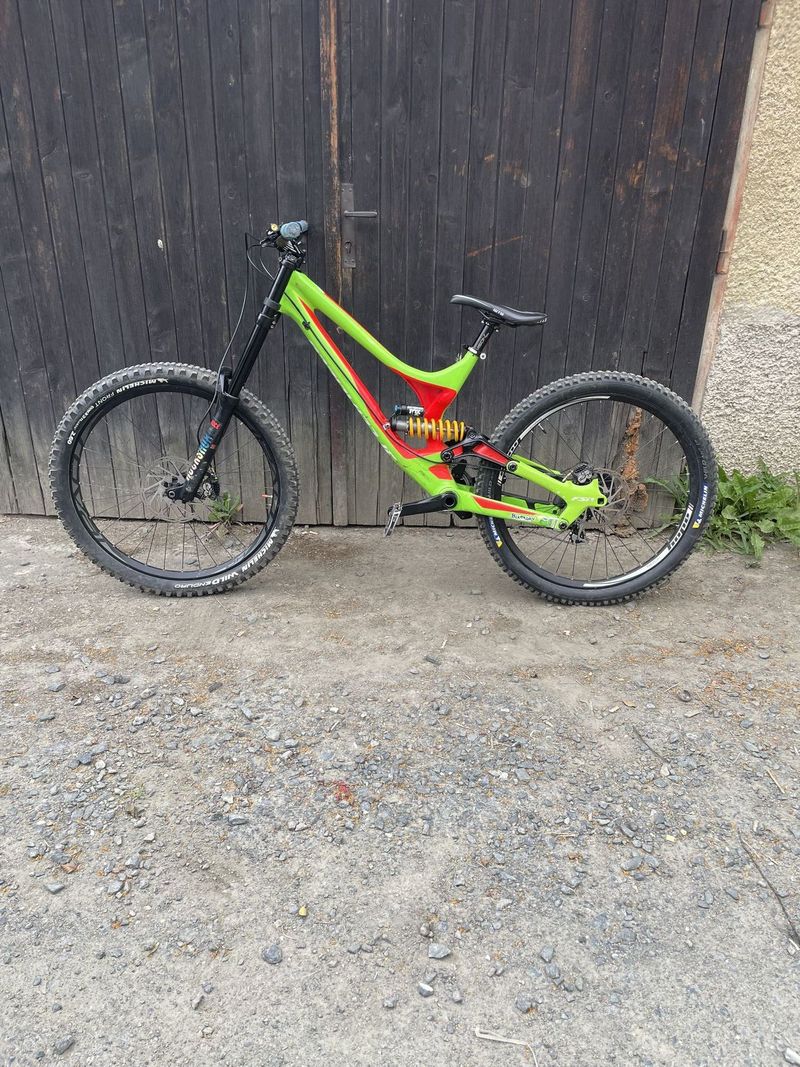 Specialized demo 8 