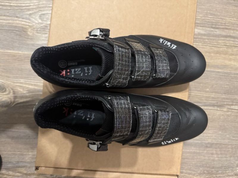cyklistické silniční boty tretry Fizik R1 Uomo vel.44